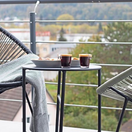 Blackncozy - Design Appartement Mit Boxspringbett Und Balkon Lörrach Extérieur photo