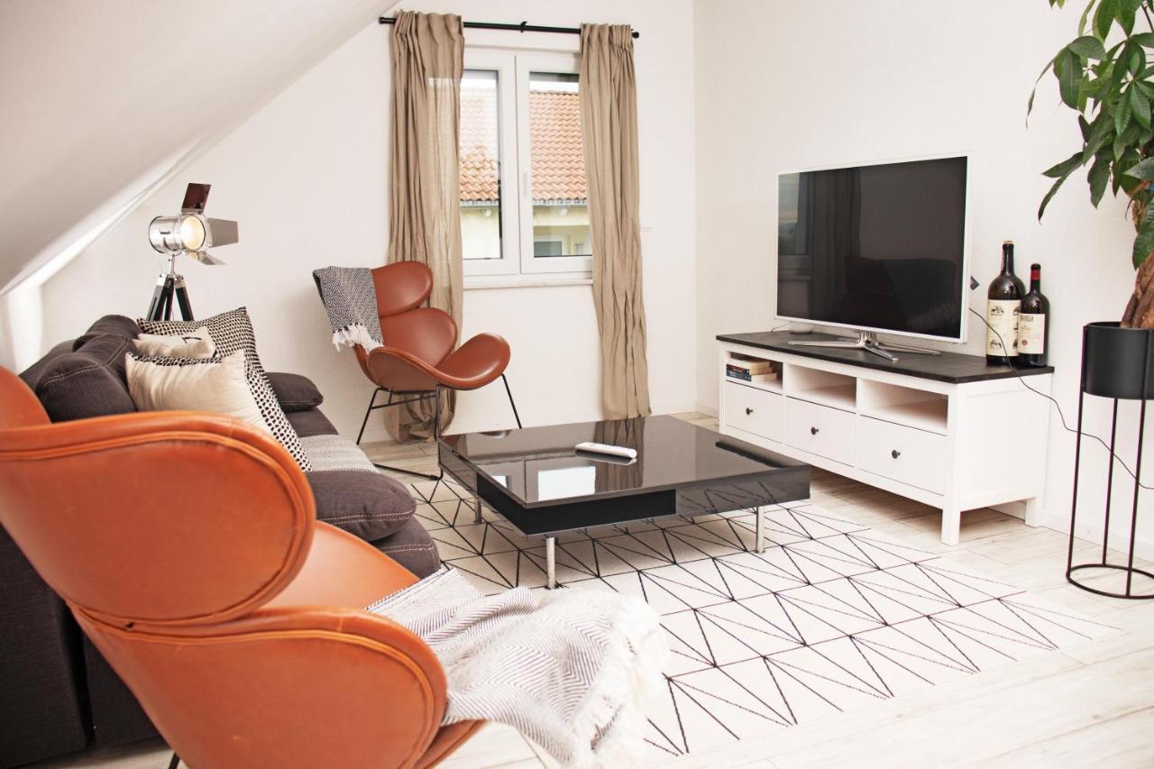 Blackncozy - Design Appartement Mit Boxspringbett Und Balkon Lörrach Extérieur photo